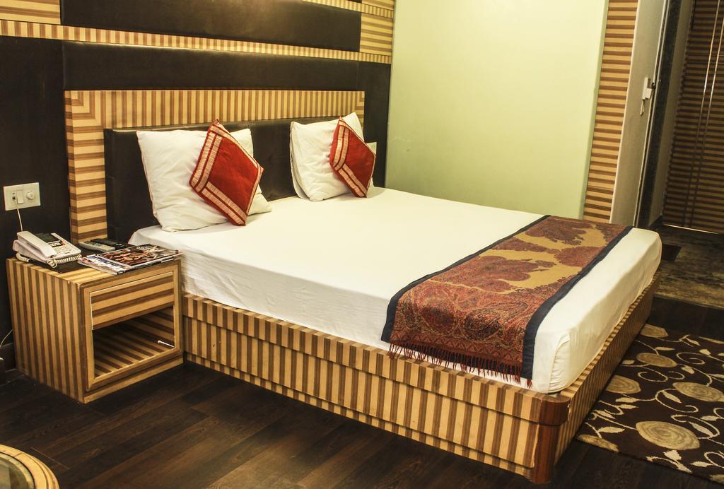 Hotel Arpit Palace Delhi Zewnętrze zdjęcie