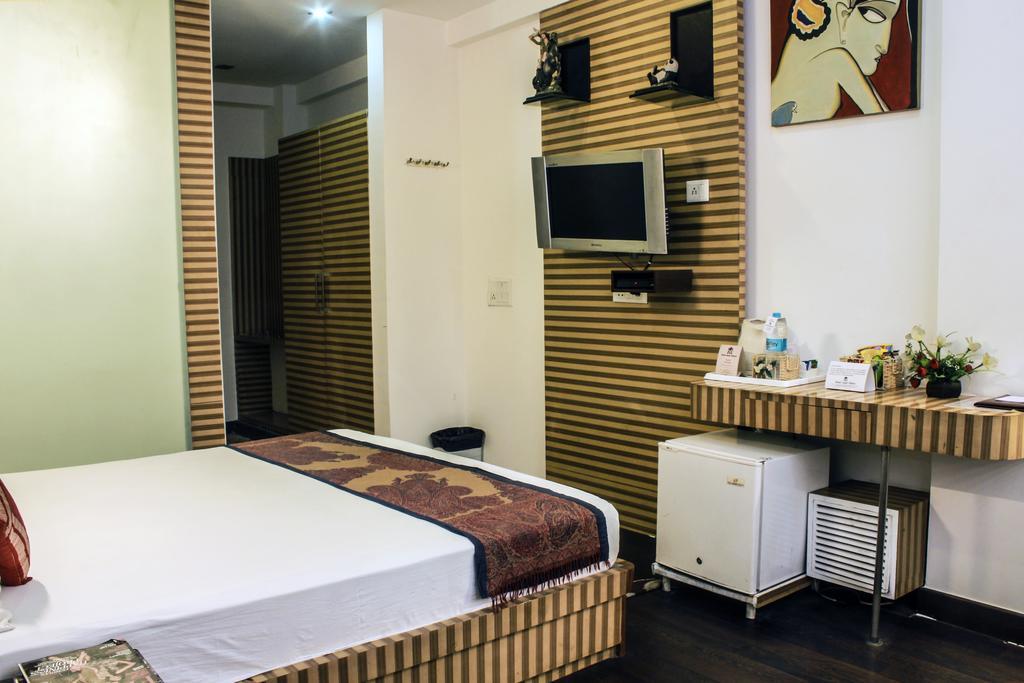 Hotel Arpit Palace Delhi Zewnętrze zdjęcie