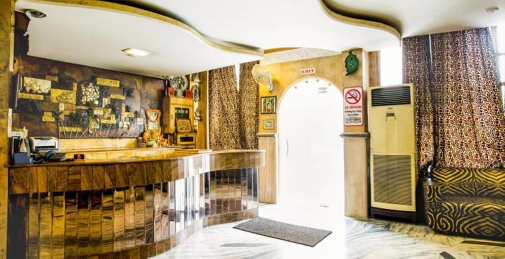 Hotel Arpit Palace Delhi Zewnętrze zdjęcie